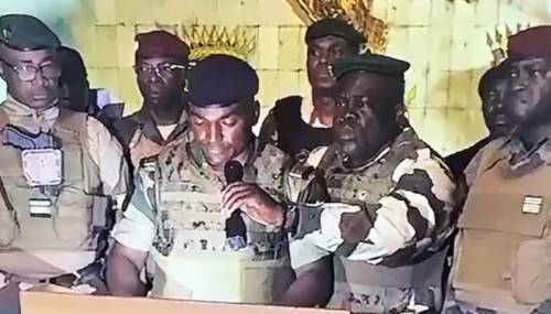 Colpo di Stato in Gabon, l’annuncio dei militari in Tv: “Annullate le elezioni”