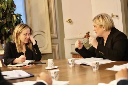 "Discontinuità rispetto al passato". Così l'Italia archivia il reddito di cittadinanza