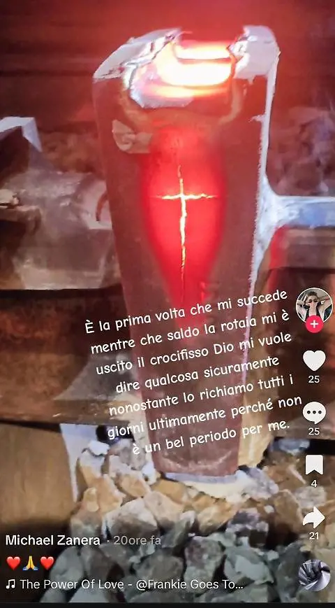 Quella croce e il presagio del silenzio