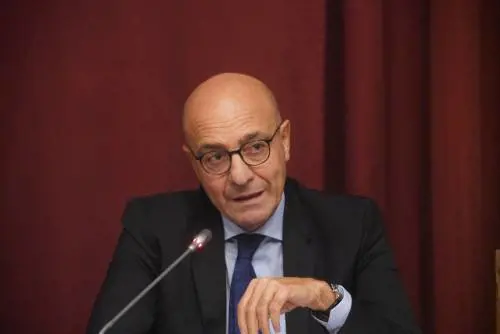 "L'accoglienza per tutti non è possibile. Bene Meloni su Tunisia e piano Mattei"