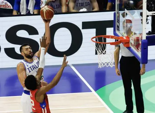 Italia da impazzire. Batte Porto Rico 73-57 e dopo 25 anni torna ai quarti