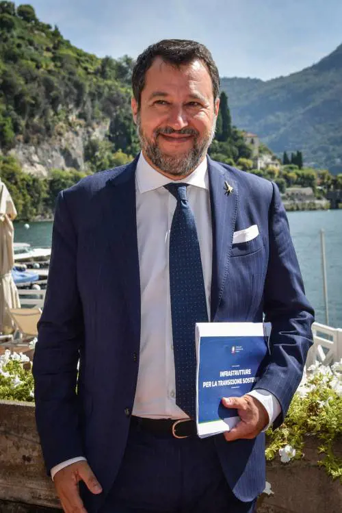 "Riavviare la ricerca entro il 2023". Salvini traccia la rotta sul nucleare