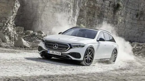 Mercedes Classe E All-Terrain, la Station premium che ama il trekking