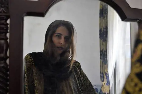 Francia, scuola e social. Scatta la "resistenza" per il divieto di abaya