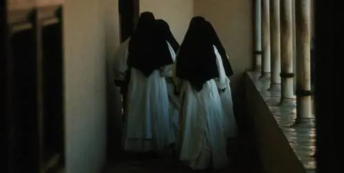Suore licenziate dal convento, il Vaticano le espelle dalla Chiesa: cosa è successo