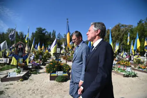 Ucraina. La visita di Blinken e quella di Johnson