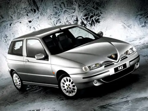 Alfa Romeo 145, guarda la gallery