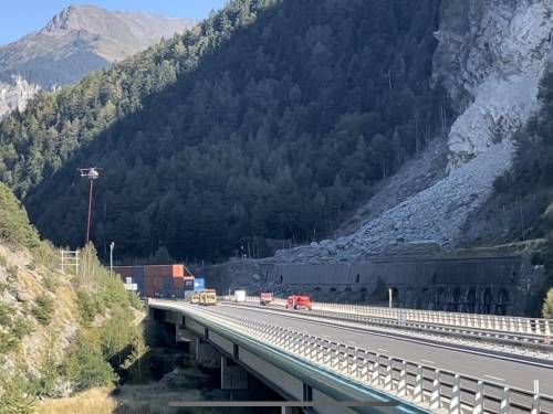 Rinviati al 2024 i lavori sul traforo del Monte Bianco: cosa può accadere