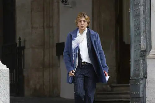 Tensione al processo, 1.500 domande alla vittima