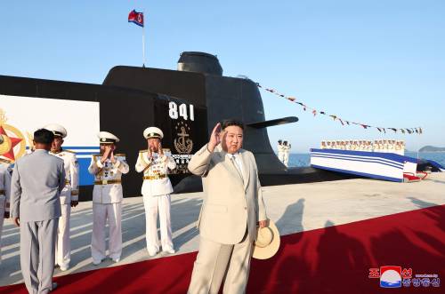 Kim vara sottomarino tattico da attacco nucleare: "Inizia un nuovo capitolo"