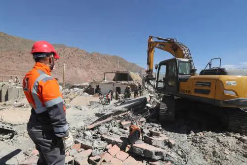 Ora i morti sono 2500, soccorsi in ritardo: perché il Marocco non accetta aiuti da tutti