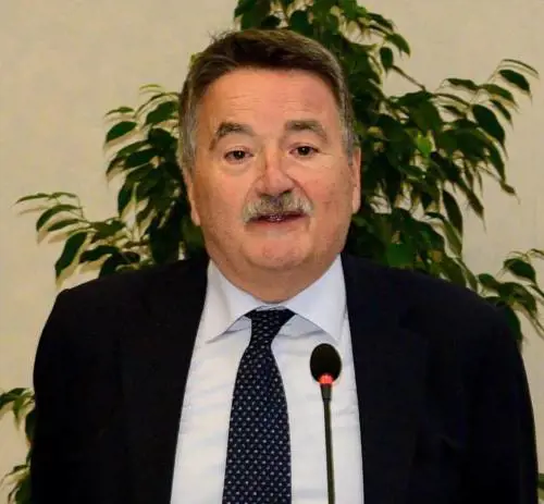 Via Brusaferro, alla guida dell'Iss arriva Bellantone: ecco chi è