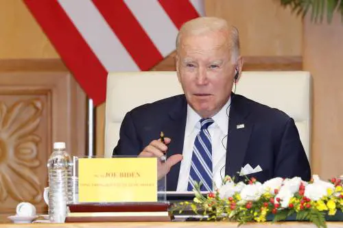 "Non correre nel 2024": l'editorialista preferito di Biden stronca il presidente
