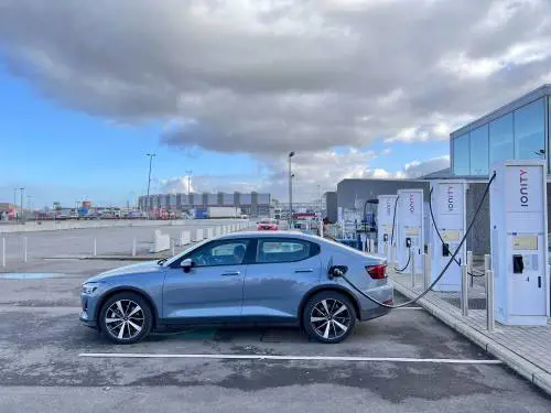 Auto elettriche, scoperto il segreto per batterie più longeve e ricariche ultrarapide