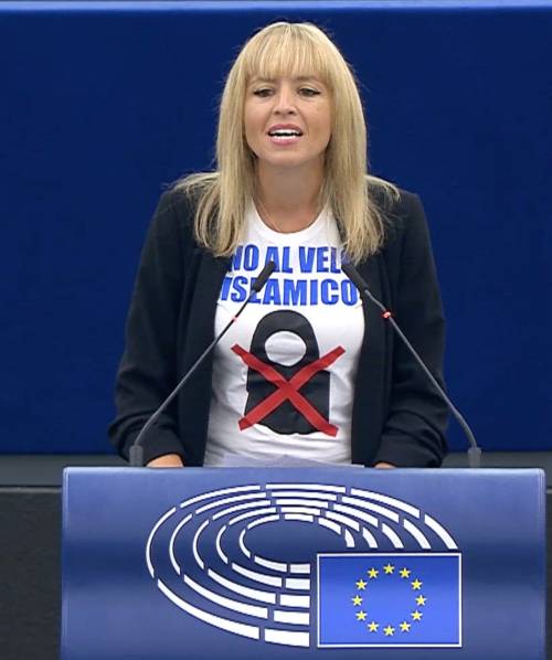 “È una censura”: così la sinistra prova a zittire l'europarlamentare della Lega