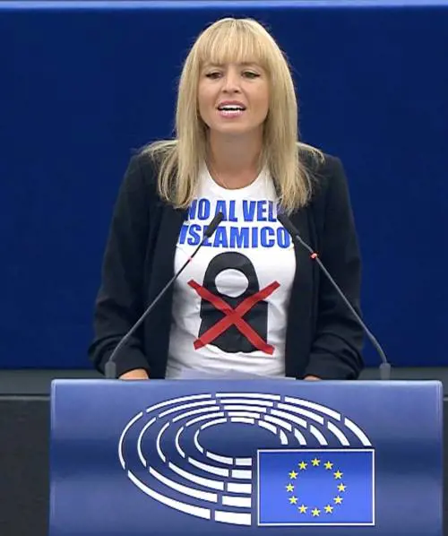 “È una censura”: così la sinistra prova a zittire l'europarlamentare della Lega