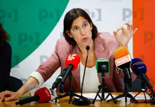 "Sette controproposte". Dieci anni al governo, ora i dem danno lezioni sui migranti