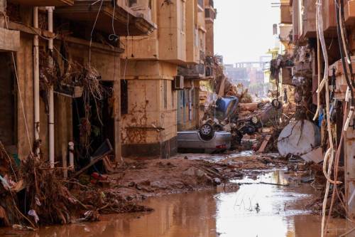 L'ecatombe della Libia: "Già migliaia di vittime. I dispersi sono 10mila"