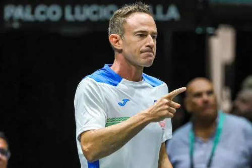 Coppa Davis, perde anche Musetti: Italia sconfitta a sorpresa dal Canada