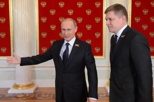 Così Putin dopo l'Ungheria si prende anche la Slovacchia
