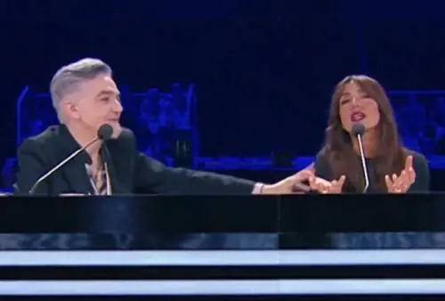 "Se fai così mi sminuisci". Primo scontro tra Morgan e Ambra a X Factor