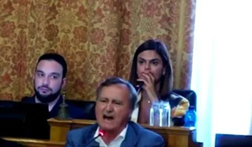 Ticket di ingresso a Venezia, sfiorata la rissa in aula: "Fascisti"