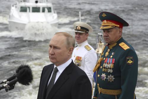 L'ultima mossa di Putin: "Vuole un'altra base militare nel Mediterraneo"