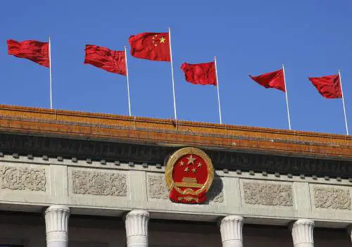 Cina pronta ad aprire agli investitori esteri