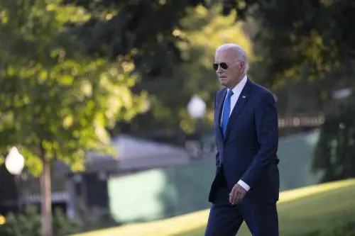Paura per Biden, manifestante fuori da casa in Delaware: cosa è successo