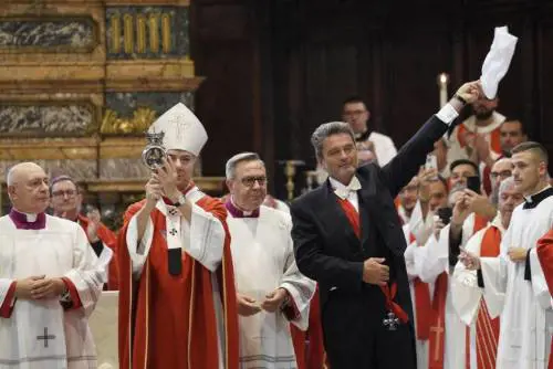 Napoli, si ripete miracolo di San Gennaro