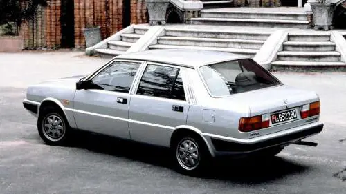 Lancia Prisma, classe innata a tre volumi