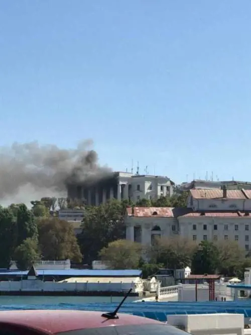 Crimea di nuovo sotto tiro: missili di Kiev sul quartier generale della flotta russa