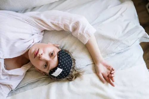 Sonno notturno, perché le donne fanno più fatica degli uomini