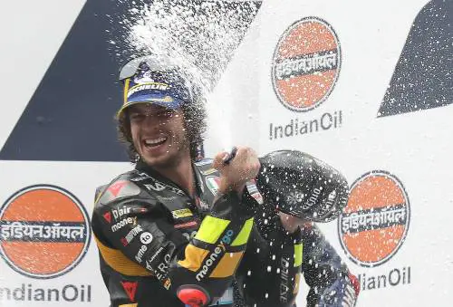 Bez, vittoria con sogno. Bagnaia cade ancora e il Mondiale si riapre