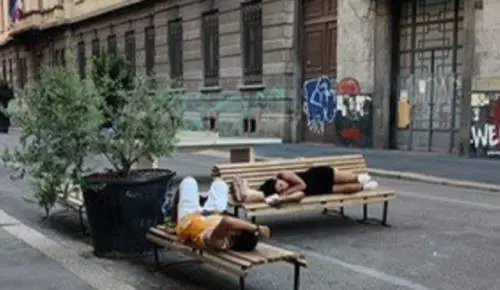 Dopo la pedonalizzazione di via Sacchini degrado e mancanza di sicurezza