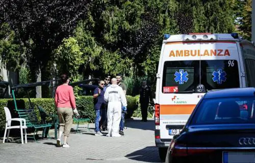 Orrore ad Alessandria, ammazza moglie e figlio poi va nella casa di riposo, uccide la suocera e si toglie la vita