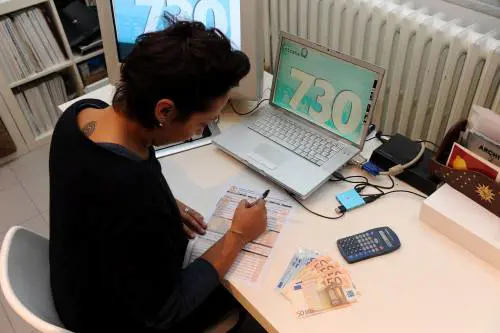 Fisco, cinque rate: il piano per "mensilizzare" le tasse