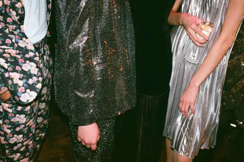10 capi e accessori Amazon Luxury Store da indossare a un evento