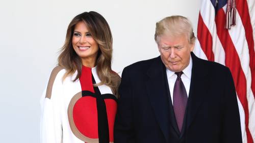 Trump e Melania si separano? La stampa Usa: "Rinegoziato accordo matrimoniale"