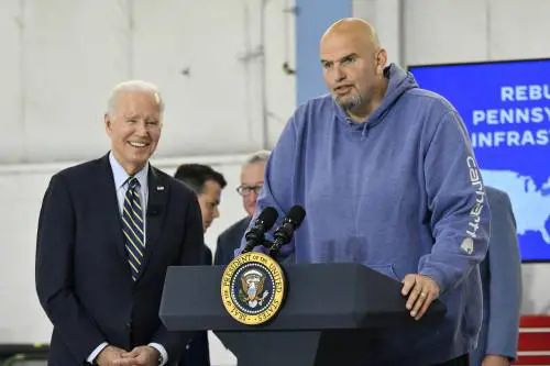 Già finita al rivoluzione dress code: al Senato Usa tornano giacca e cravatta