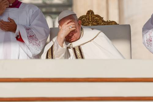 Il grido del Papa: "Basta sangue innocente in Medio Oriente"