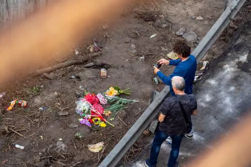 "Il bus viaggiava a 6 all'ora". Sequestrato il guardrail: mai spesi i fondi per i lavori