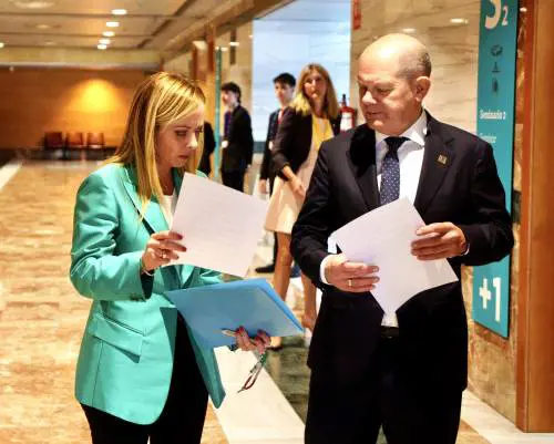 Meloni-Scholz, c’è l'intesa: il piano per fermare sbarchi e immigrazione clandestina