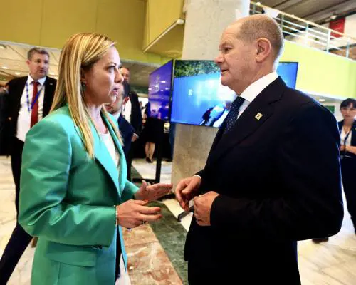 La tregua di Granada tra Meloni e Scholz. Ma al Consiglio Ue Orbán e Morawiecki si mettono di traverso
