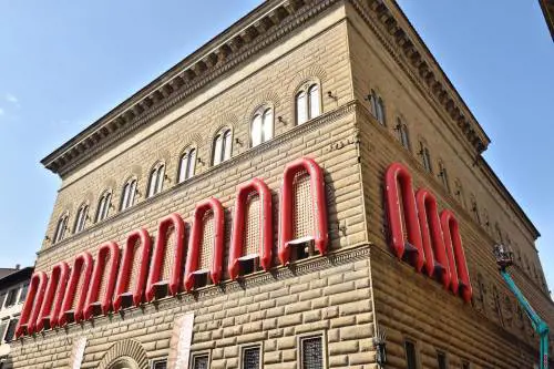 Hanno venduto l'anima alle ideologie del potere