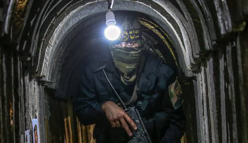 Telefoni cablati nei tunnel: così Hamas ha nascosto i piani dell'attacco contro Israele