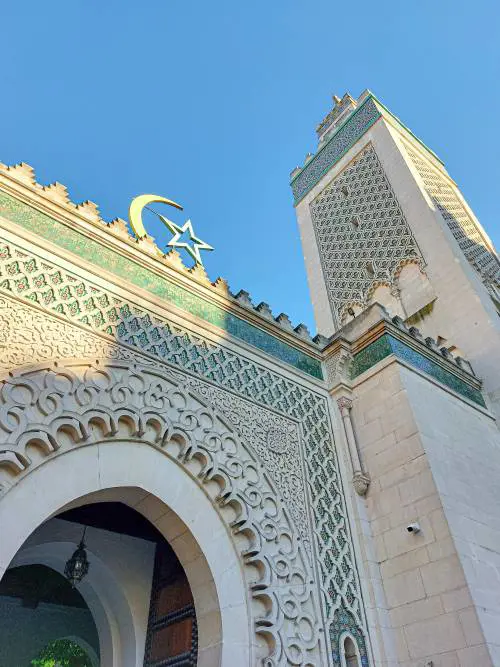Nasce l'Internazionale delle moschee. E già tace
