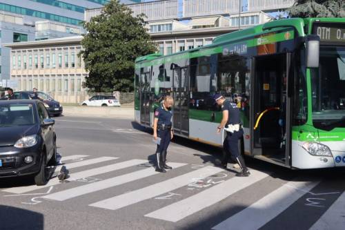 Ucciso da un autobus sulle strisce