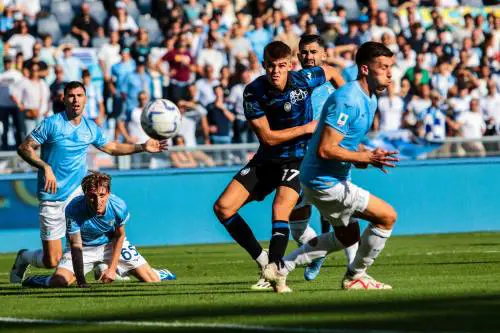 Vecino, l'assegno circolare della Lazio