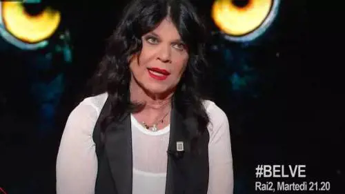 “Se mi dai soldi contro il malocchio sei una cog***na…” Scintille a Belve tra Francesca Fagnani e Stefania Nobile